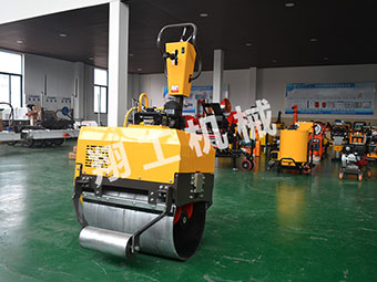 道路養(yǎng)護責(zé)任重大，小型壓路機需求迅速增長