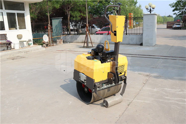 引起小型壓路機(jī)價(jià)格不穩(wěn)定的原因是什么原因呢？