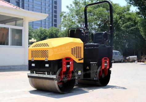 壓路機(jī)型號多？根據(jù)工程量選擇準(zhǔn)沒錯
